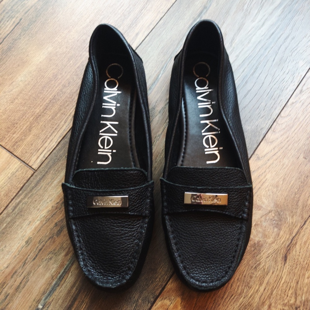 [Calvin Klein] Black Women’s Leta Loafer